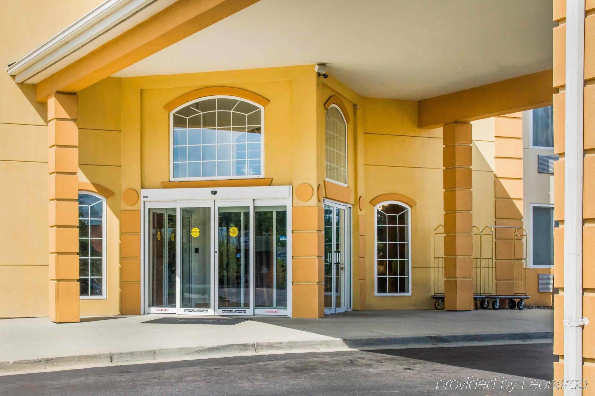 Quality Suites Уолдорф Екстериор снимка